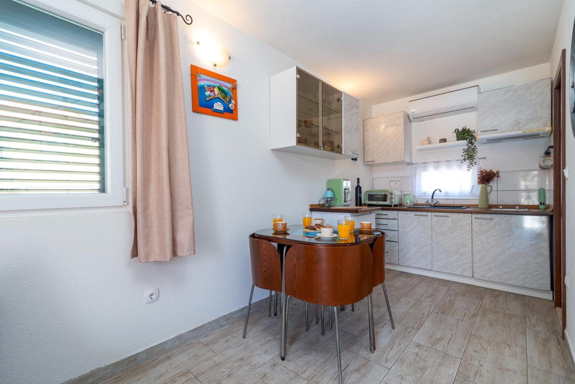 Studio Apartment Dona 特罗吉尔 外观 照片
