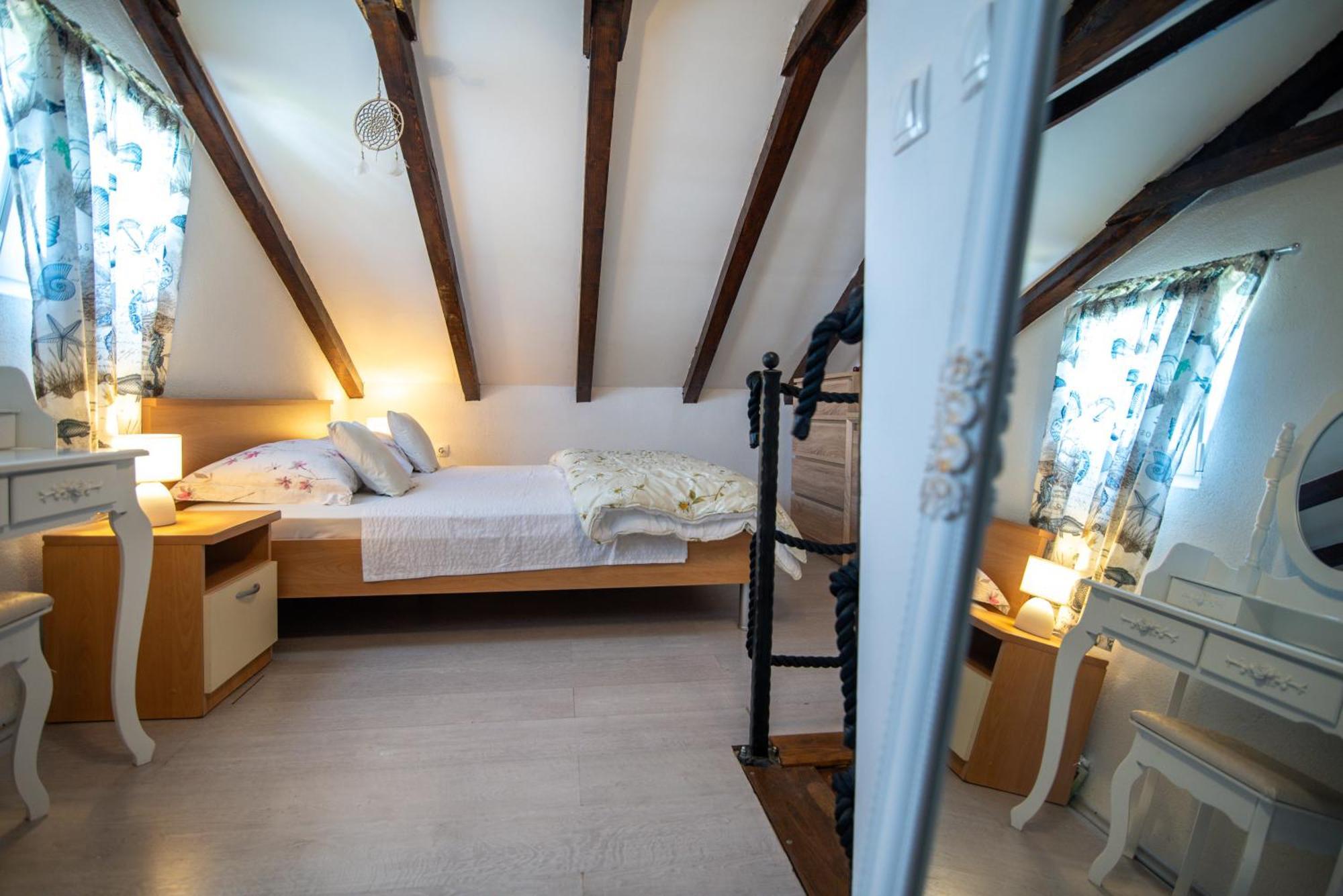 Studio Apartment Dona 特罗吉尔 外观 照片