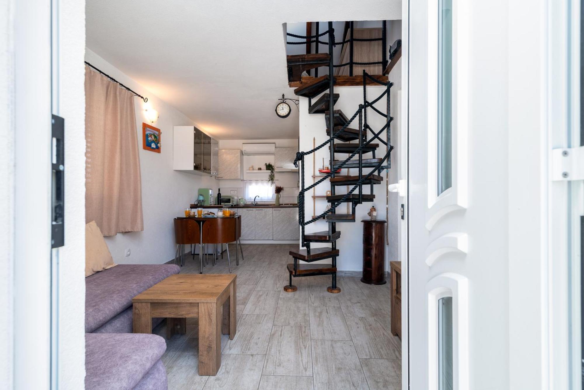 Studio Apartment Dona 特罗吉尔 外观 照片
